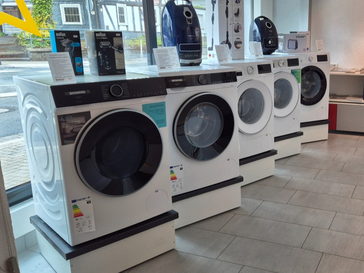 Blick in die Abteilung für Haushaltsgeräte